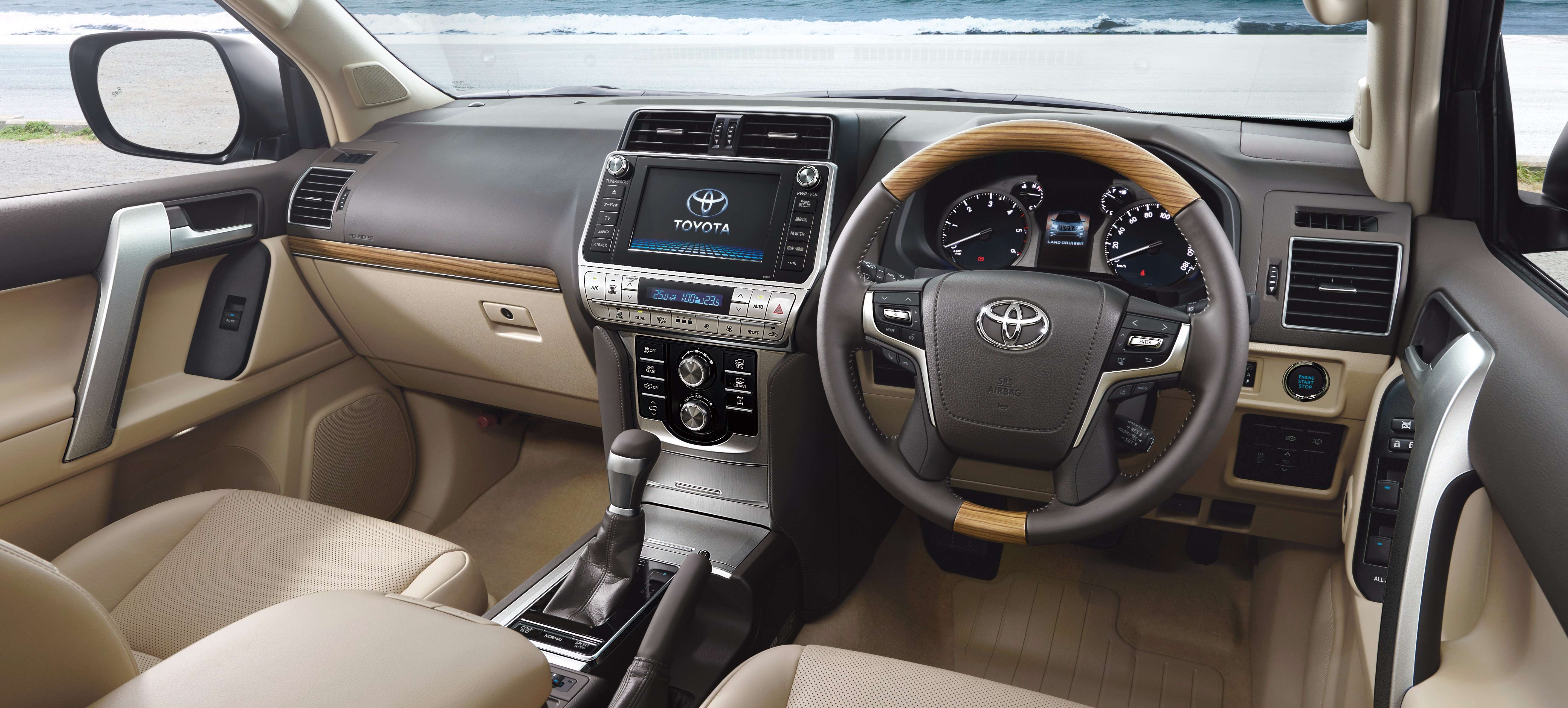 ランドクルーザー プラド 室内 Okinawa Toyota