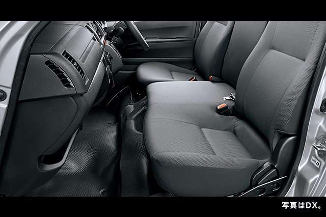 ハイエース バン 室内 Okinawa Toyota