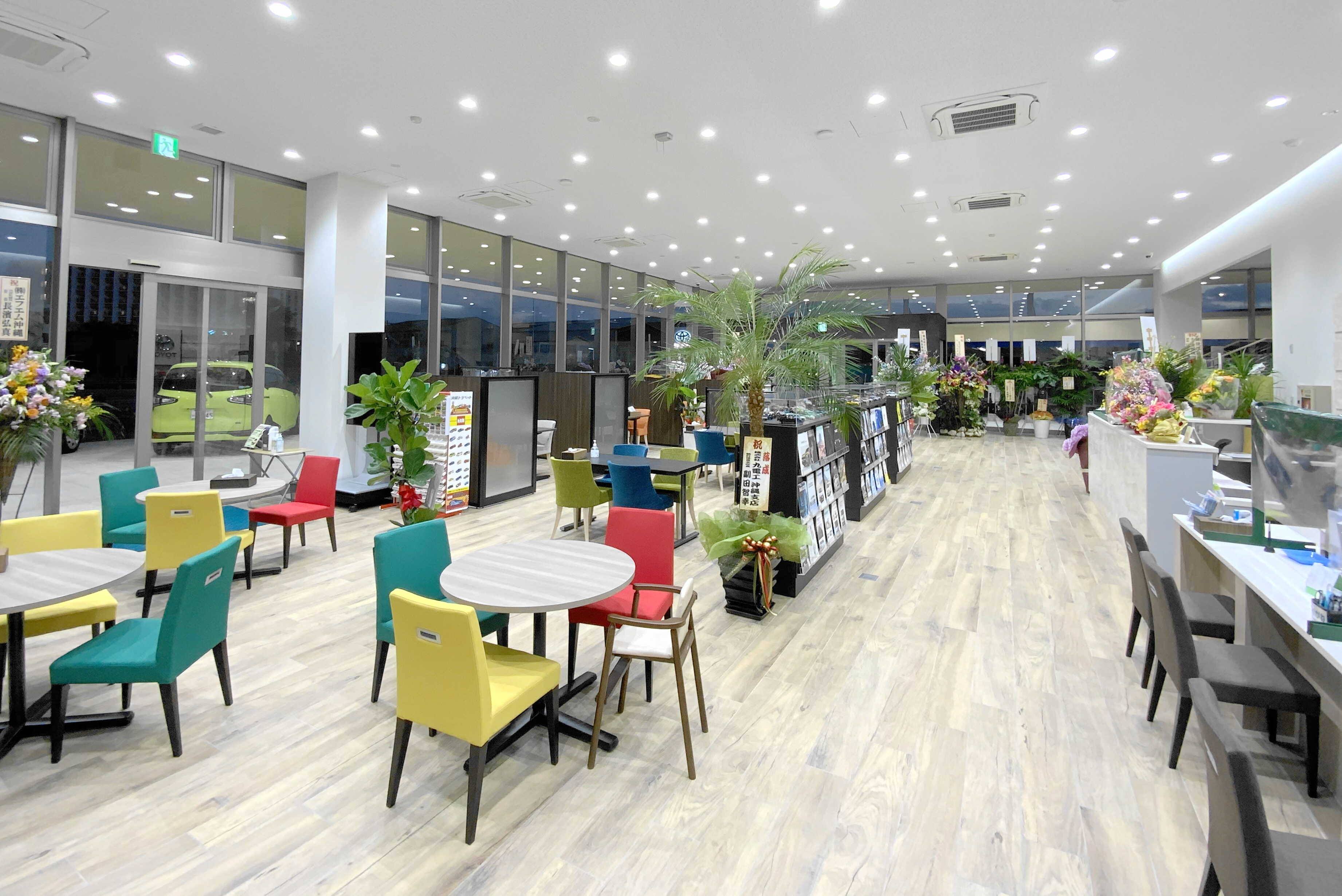 トヨタウンシーサイド店 Okinawa Toyota